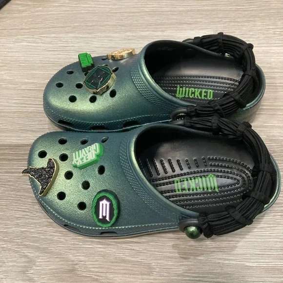 CROCS Special Edition Elphaba Wicked Crocs - Picture 6 of 7